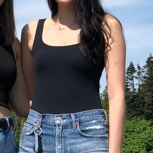 Aritzia Babaton Bodysuit